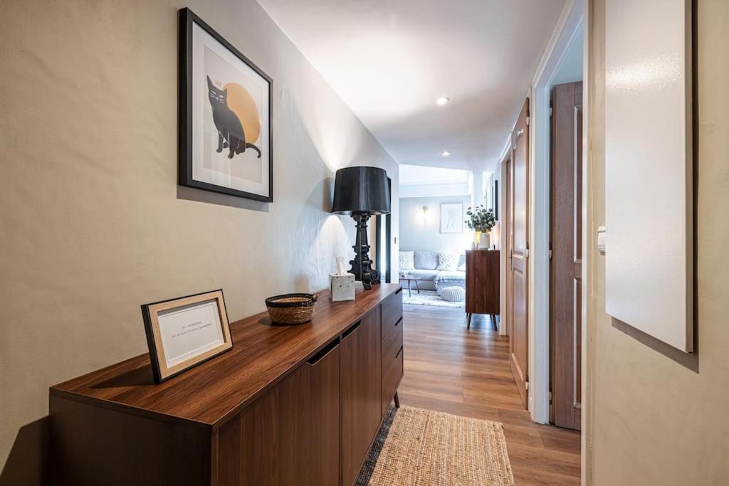 Elegant And Chic 2 Bedroom With Pool Appartement Cannes
