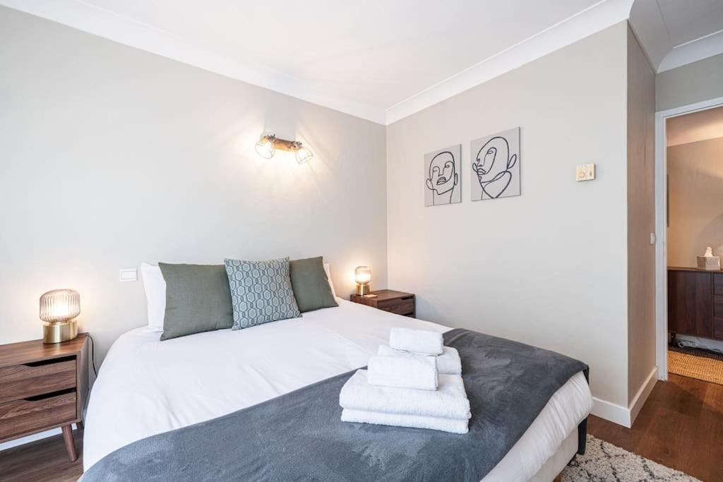 Elegant And Chic 2 Bedroom With Pool Appartement Cannes