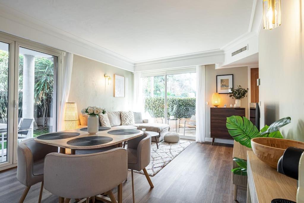 Elegant And Chic 2 Bedroom With Pool Appartement