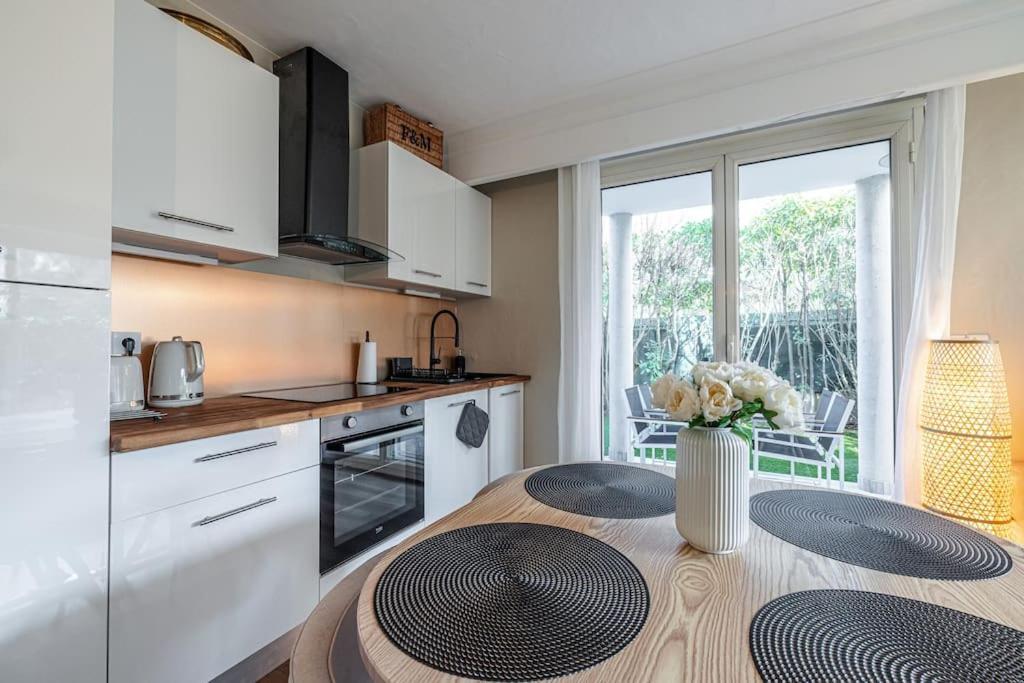 Elegant And Chic 2 Bedroom With Pool Cannes