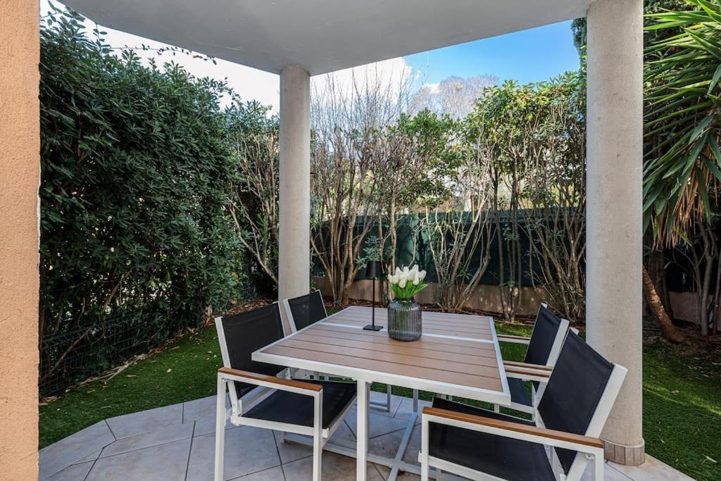 Appartement Elegant And Chic 2 Bedroom With Pool *