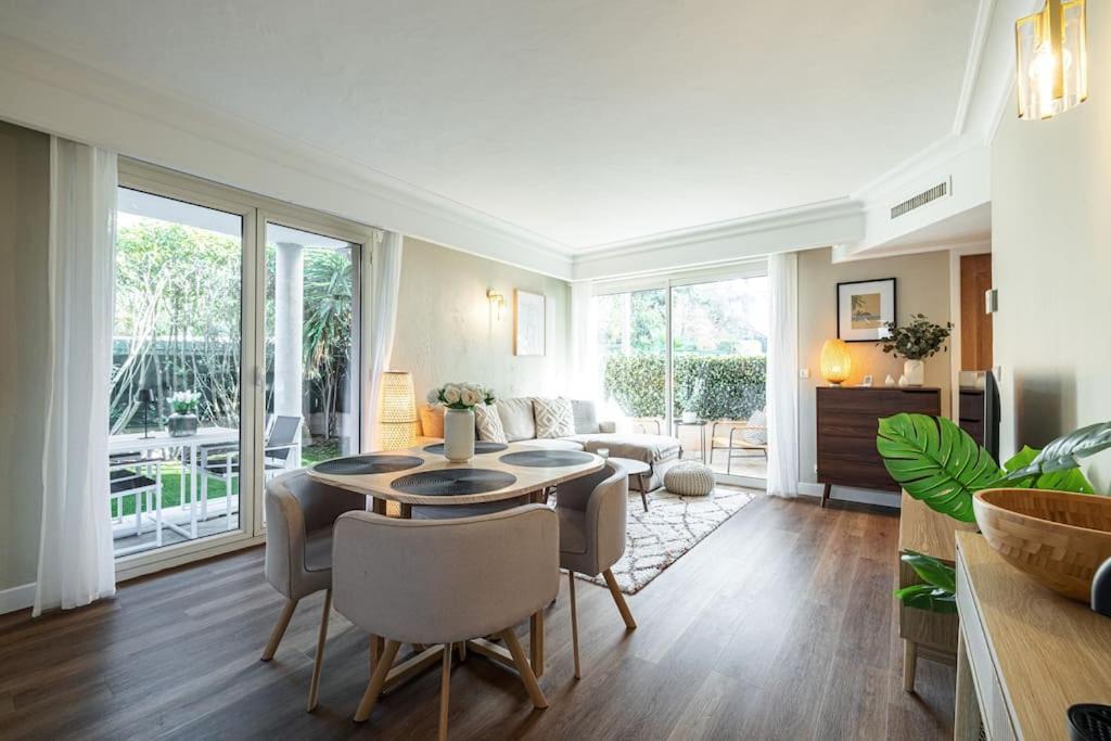 Appartement Elegant And Chic 2 Bedroom With Pool *