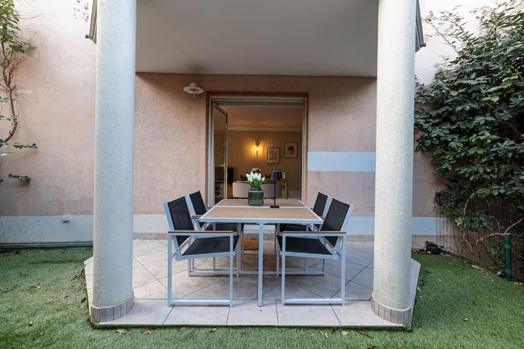 Appartement Elegant And Chic 2 Bedroom With Pool *